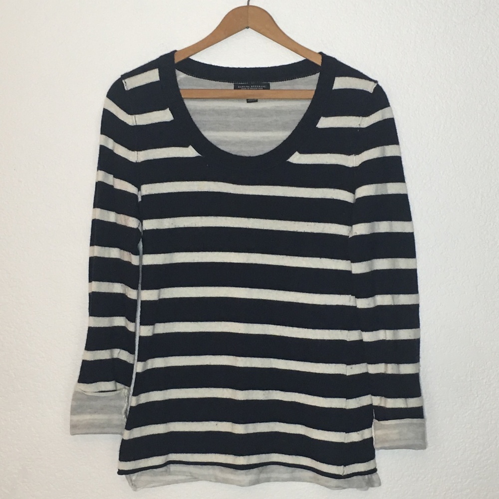 Banana Republic Sweater- Medium